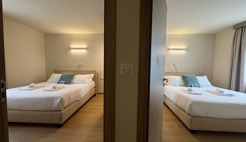 Apartamento, 2 habitaciones, balcón, vistas al jardín