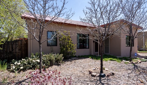 Casa (2 Bedrooms)