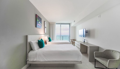 Apartamento de lujo, 2 habitaciones, vistas al mar