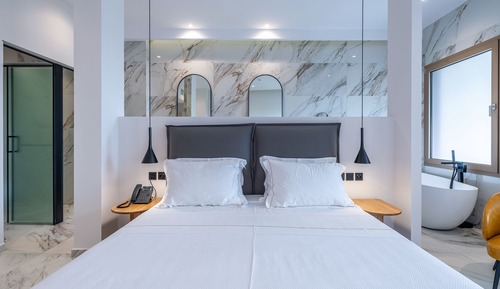 Suite Deluxe, 1 cama de matrimonio, bañera de hidromasaje, vistas al mar