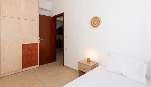 Apartamento, 2 habitaciones, patio