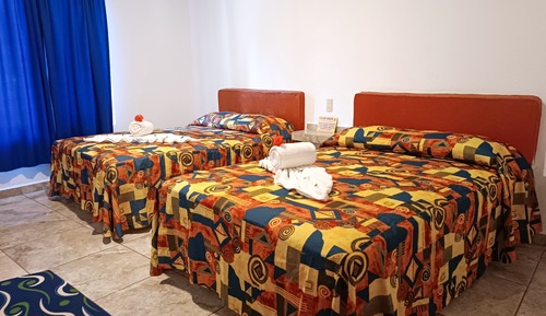 Habitación cuádruple Confort, 2 camas dobles, cocina básica