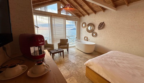 Habitación Premium doble, 1 cama de matrimonio, bañera, vistas al mar