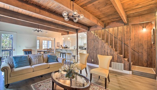 Casa (Multiple Bedrooms)
