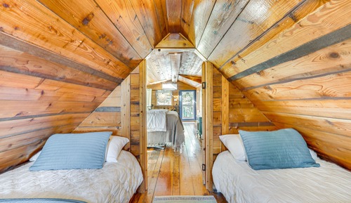 Casa (2 Bedrooms)