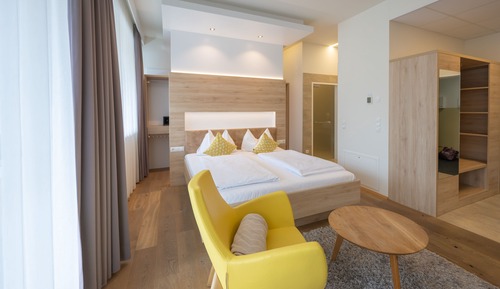 Estudio Premium, 1 cama de matrimonio grande, no fumadores, balcón (201)
