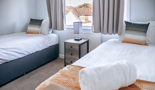 Habitación tradicional con 2 camas individuales