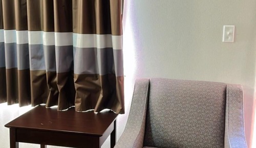 Habitación básica, 1 cama de matrimonio grande