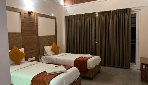 Habitación Premium, 2 camas individuales, balcón