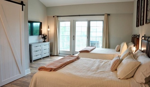 Suite Signature, 2 camas dobles, vistas al lago