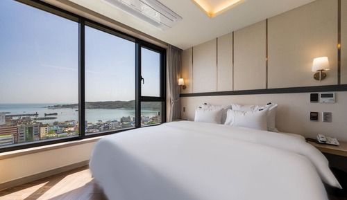 Suite familiar, varias camas, vistas al mar