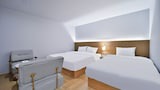 Hinoki Spa Twin Room