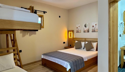 Habitación cuádruple básica, 1 habitación