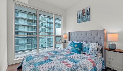 Apartamento ejecutivo, 2 habitaciones, balcón, vistas a la ciudad
