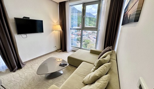 Apartamento panorámico, balcón, vistas al mar