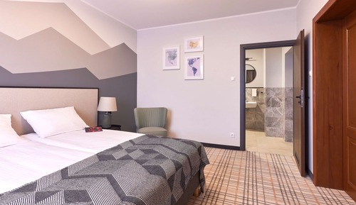 Estudio superior, 1 cama de matrimonio con sofá cama