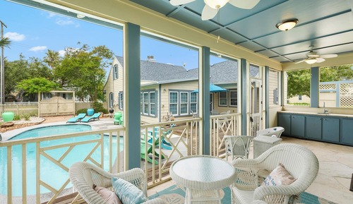Casa (2 Bedrooms)