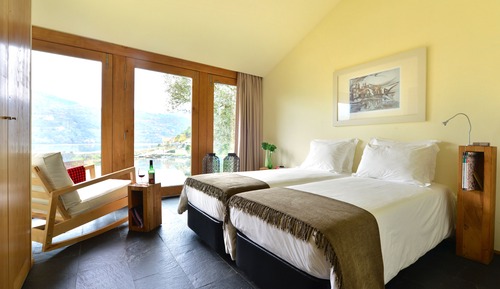 Apartamento estándar, varias camas, vistas al río, en la zona del jardín