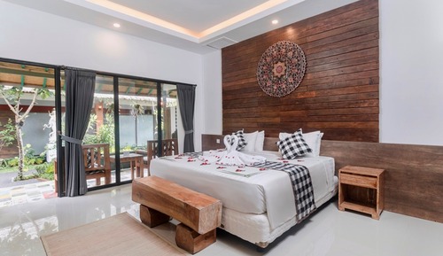 Estudio Deluxe, 1 cama de matrimonio grande, balcón, vistas al jardín