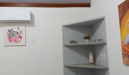 Casa básica, 2 habitaciones, cocina básica, vistas al jardín