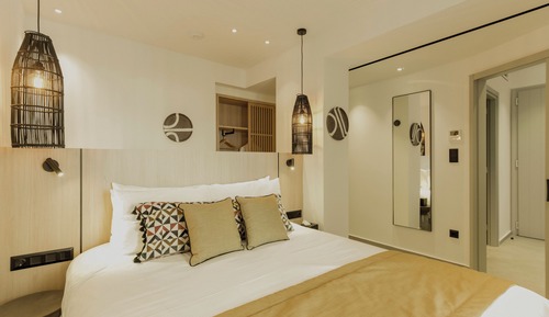Opal Suite with Outdoor Hot Tub