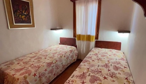 Apartamento, 4 habitaciones, balcón, vistas al mar