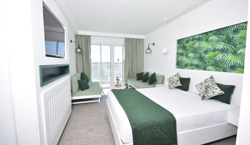 Habitación triple Deluxe, vistas al mar