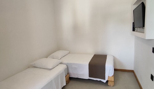 Habitación familiar, vistas al jardín