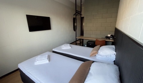 Habitación con 1 cama doble o 2 individuales