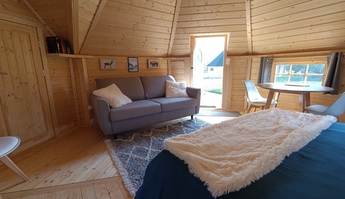 Cabaña familiar, 1 cama de matrimonio con sofá cama, no fumadores