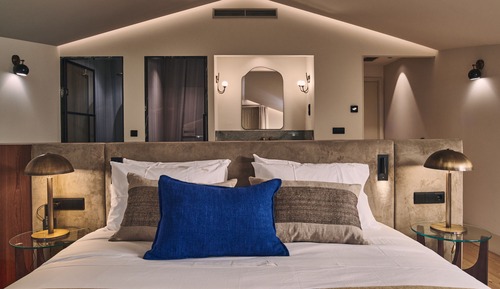 Superior Suite 4.1
