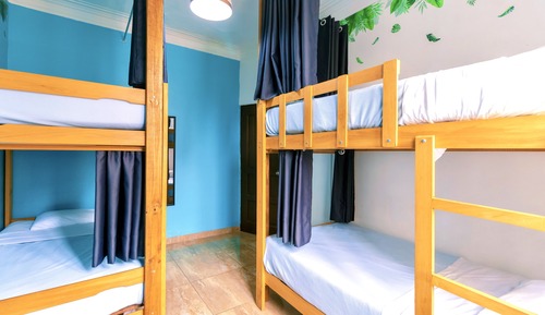 Dormitorio compartido superior