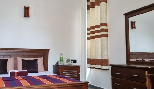 Habitación estándar doble, 1 cama de matrimonio, planta baja