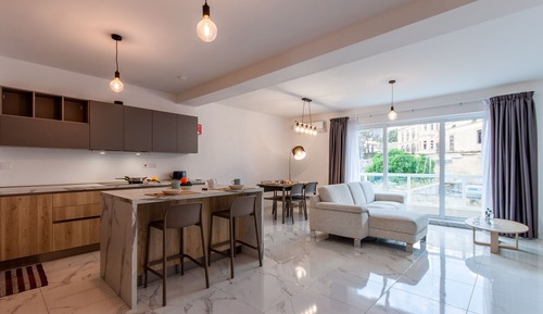 Family Apartment, 2 Bedrooms, 2 Bathrooms (Modern Apart Heart of Sliema V4)