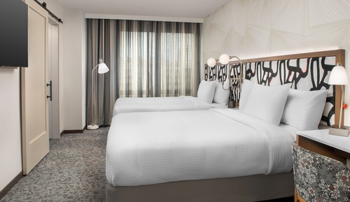 Suite, 2 camas de matrimonio, vistas a la ciudad
