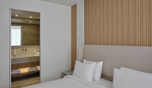 Nur Signature Suite with Hot Tub