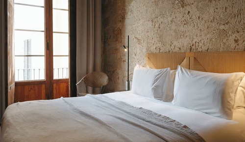 Suite (Nobis)