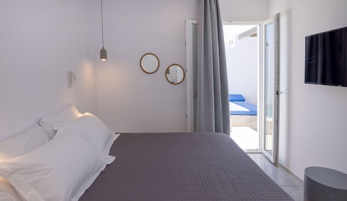 VOLAX Luxury Apartment, Private Pool