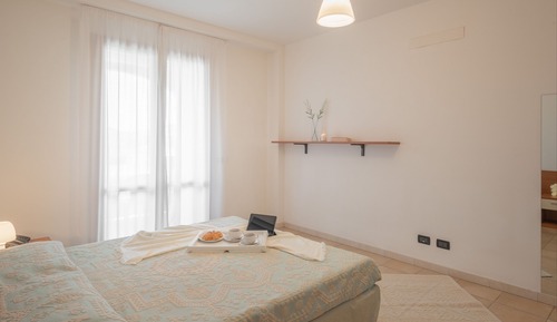 Apartamento, 2 habitaciones, balcón