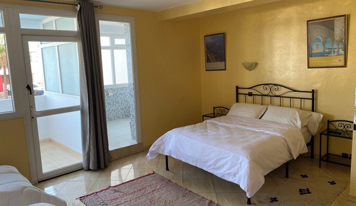 Habitación cuádruple económica, vistas a la ciudad