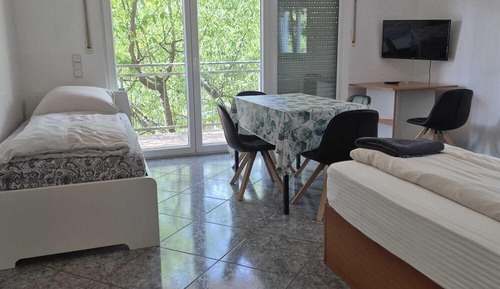 Habitación triple, baño privado