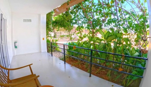 Habitación Deluxe, terraza, vistas a la piscina
