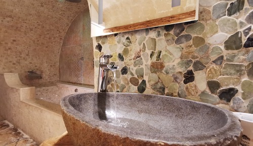 Habitación romántica con 1 cama doble o 2 individuales, bañera de hidromasaje, en esquina