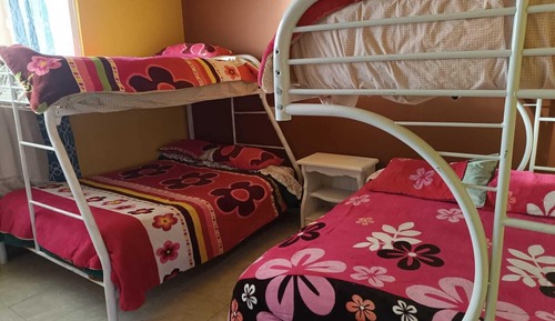 Habitación cuádruple económica