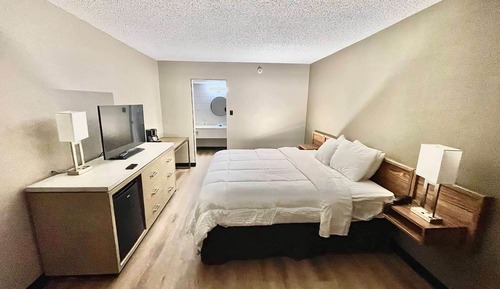 Habitación, 1 cama de matrimonio grande, no fumadores (Mobility, Roll-in Shower)
