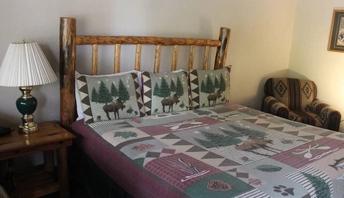 Habitación básica, 1 cama de matrimonio grande