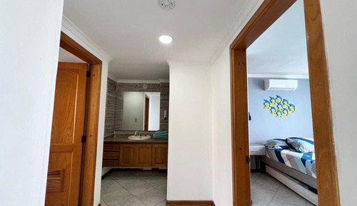 Apartamento familiar, 2 habitaciones, vistas al mar