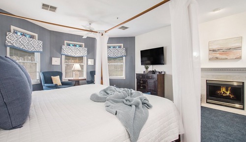 Suite (Magnolia)