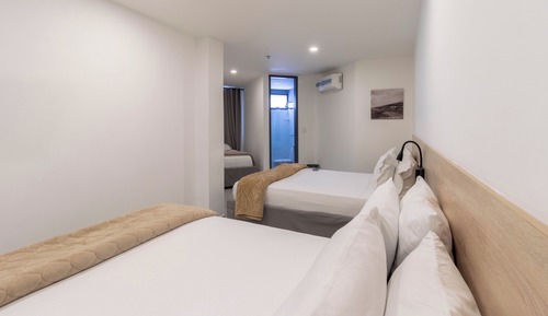 Habitación cuádruple básica
