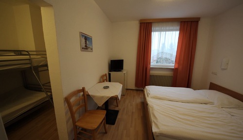 Habitación cuádruple básica